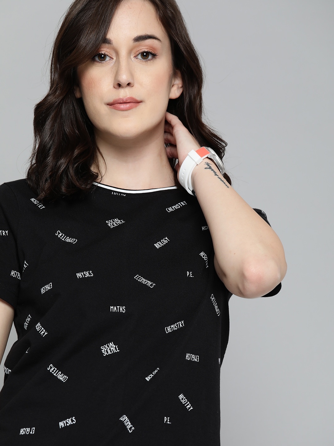 

Harvard Women Black White Printed Round Neck Pure Cotton T-shirt
