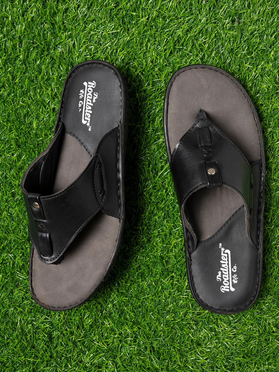 

The Roadster Lifestyle Co Men Black Solid Leather Comfort Sandals