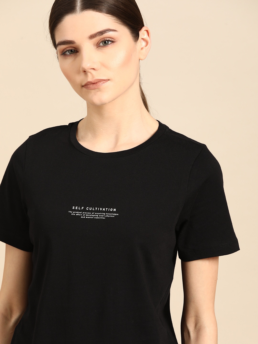 

ether Women Black White Printed Detail Round Neck Pure Cotton T-shirt
