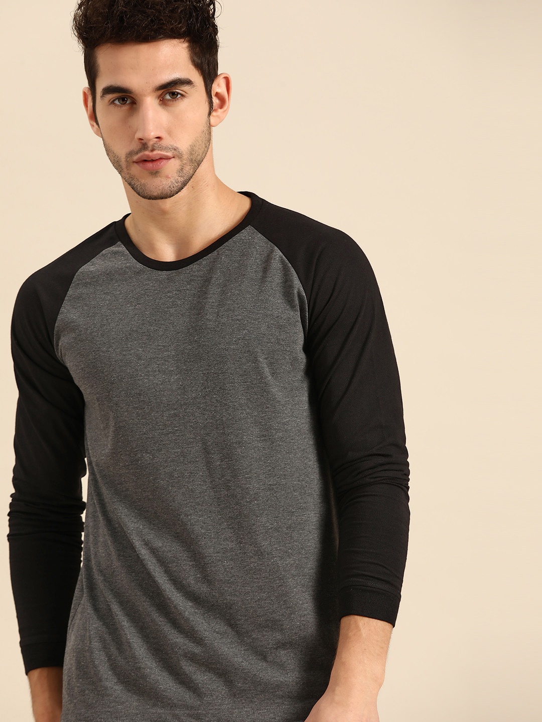 

ether Men Charcoal Grey Solid Cotton Round Neck T-shirt