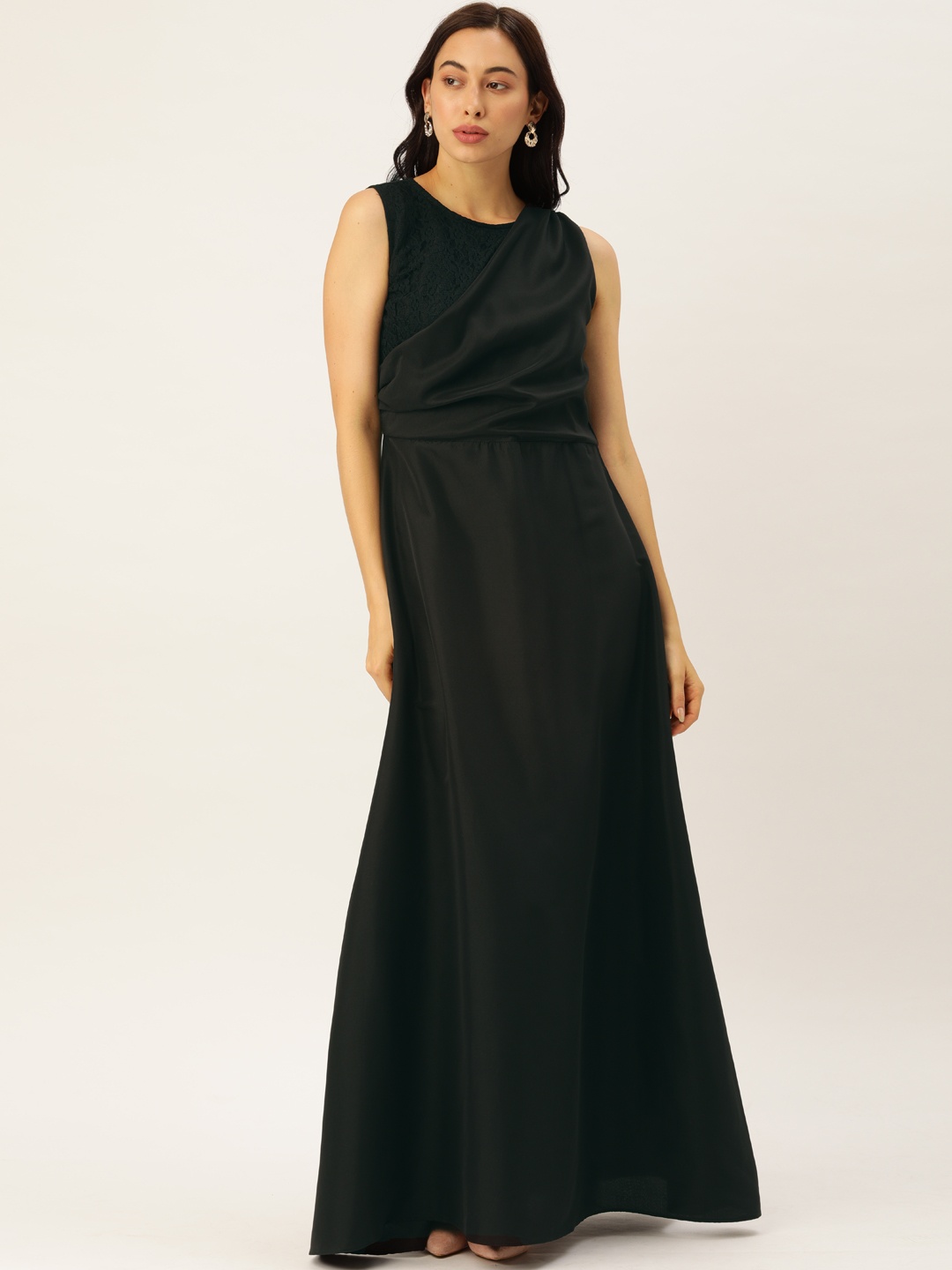 

Shubhangini Fashion Women Black Solid Maxi Dress