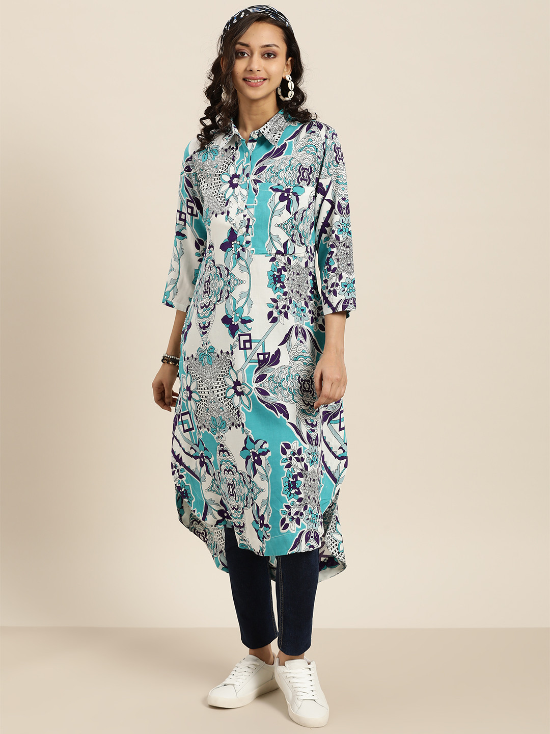 

Sangria Women Off-White & Teal Blue Ethnic Motifs Print Straight Kurta