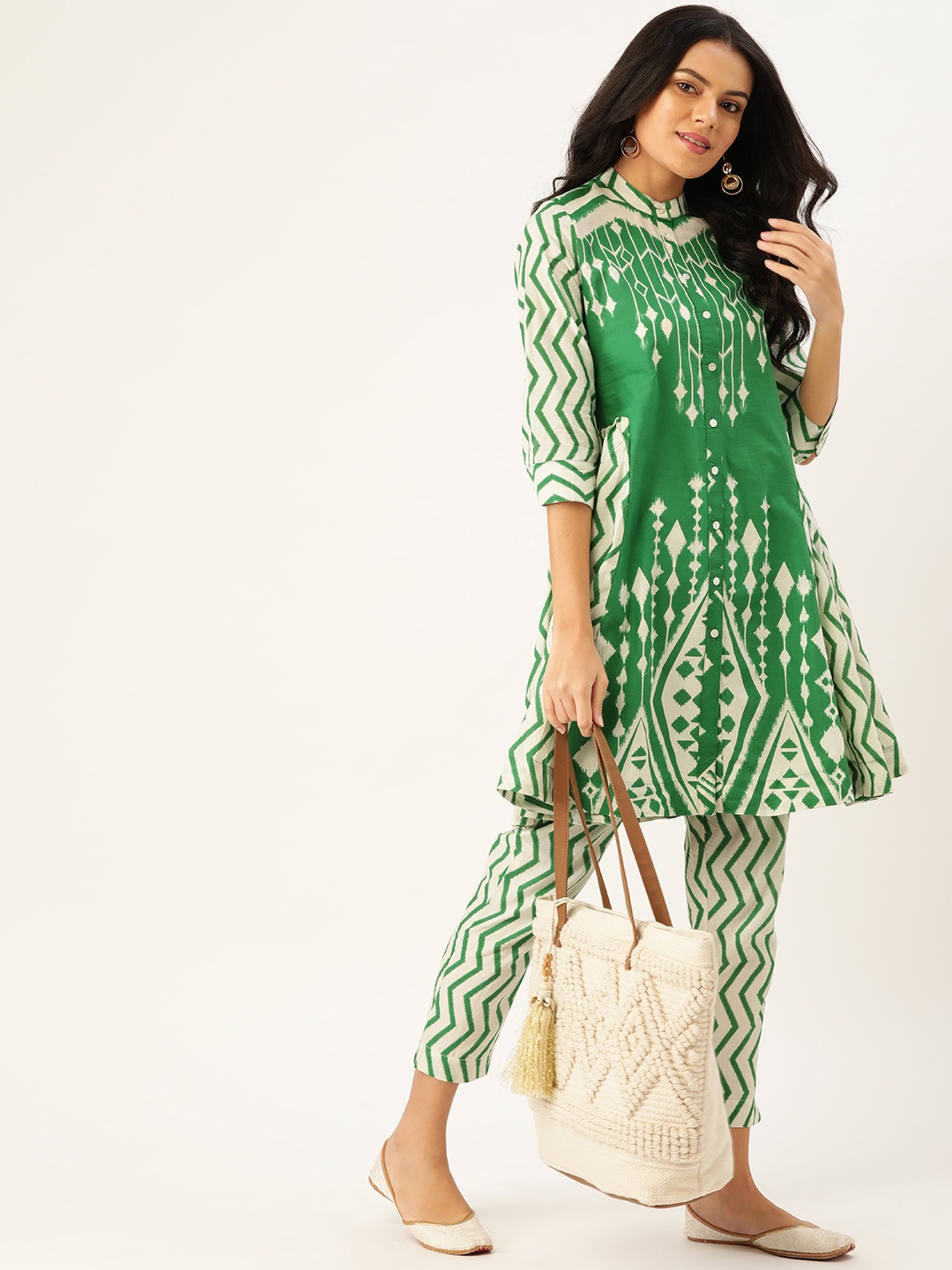 

Sangria Women Green & White Pure Cotton Printed Kurta with Trousers