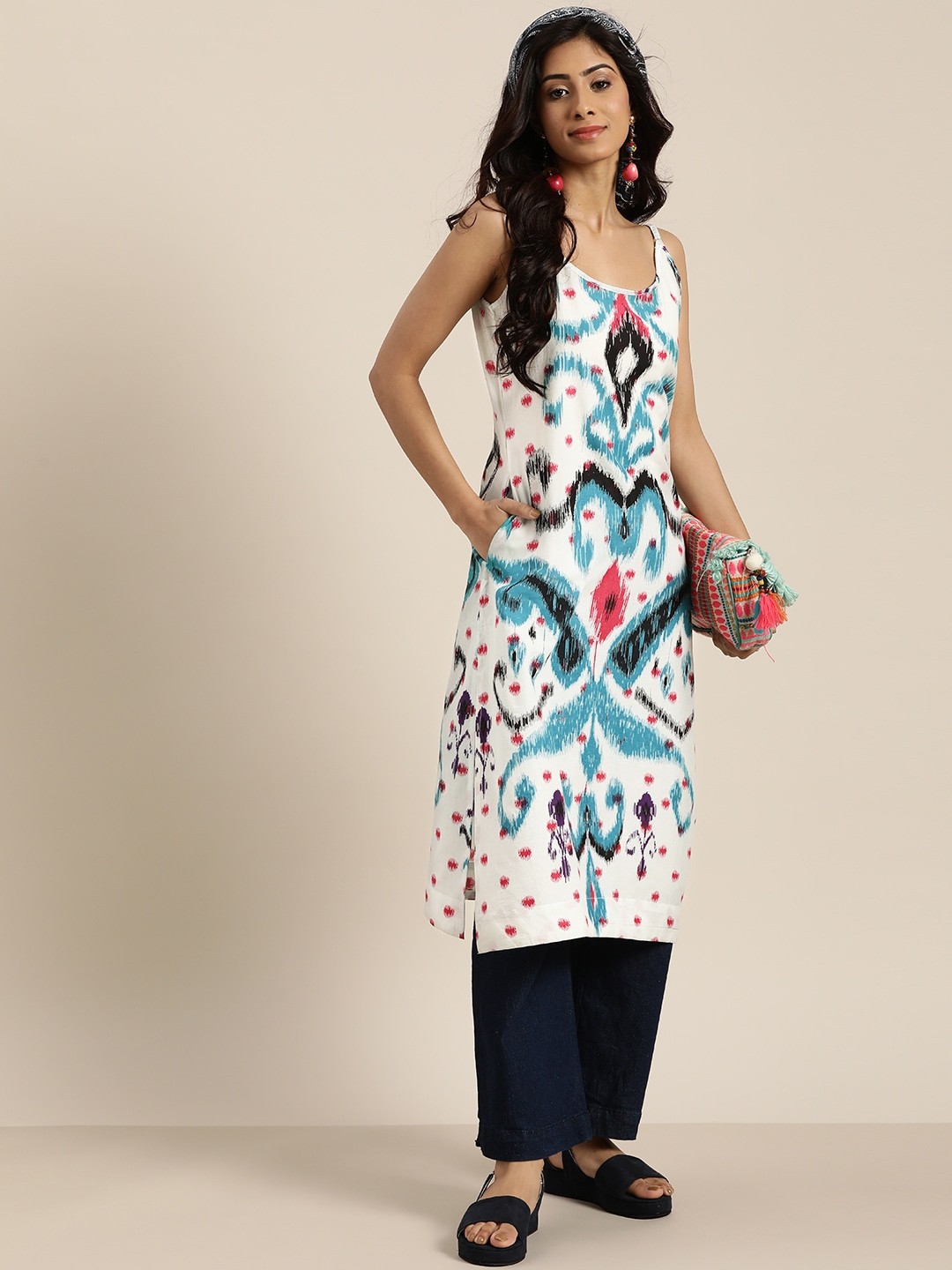 

Sangria Women White & Blue Pure Cotton Ethnic Motifs Printed Straight Kurta