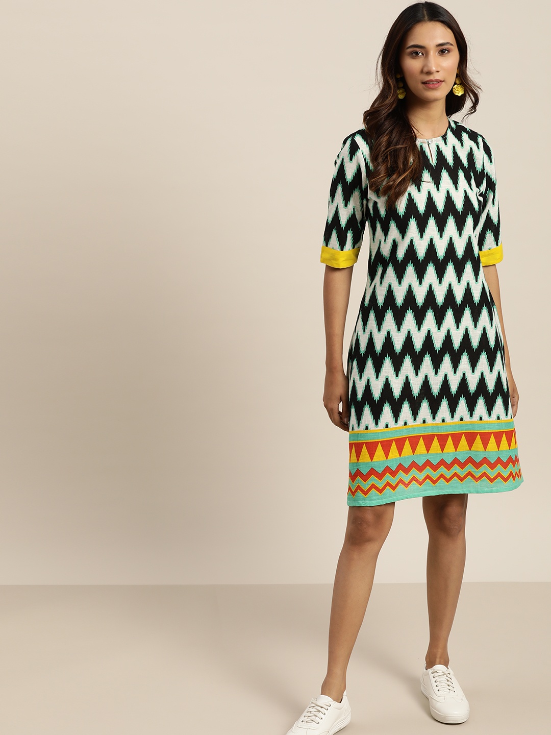 

Sangria White & Black Chevron Print Pure Cotton A-Line Dress