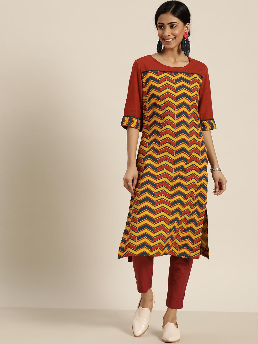 

Sangria Women Yellow & Maroon Chevron Printed Kurta