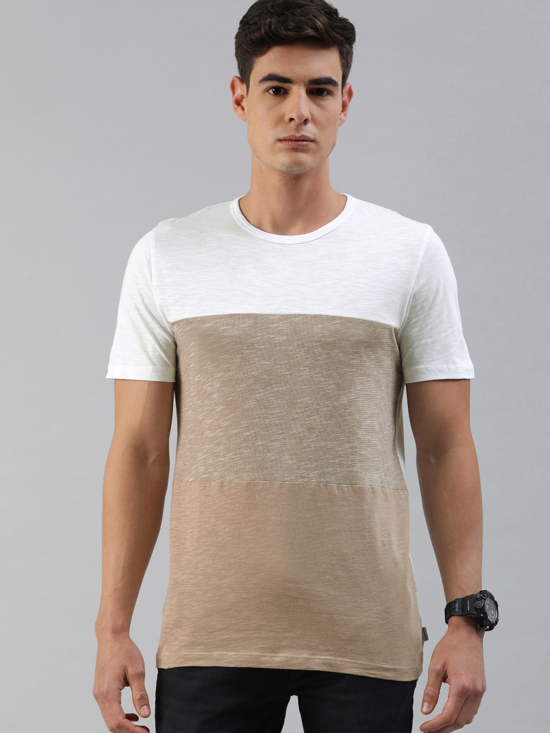 

Jack & Jones Men White Colourblocked Round Neck Sustainable T-shirt