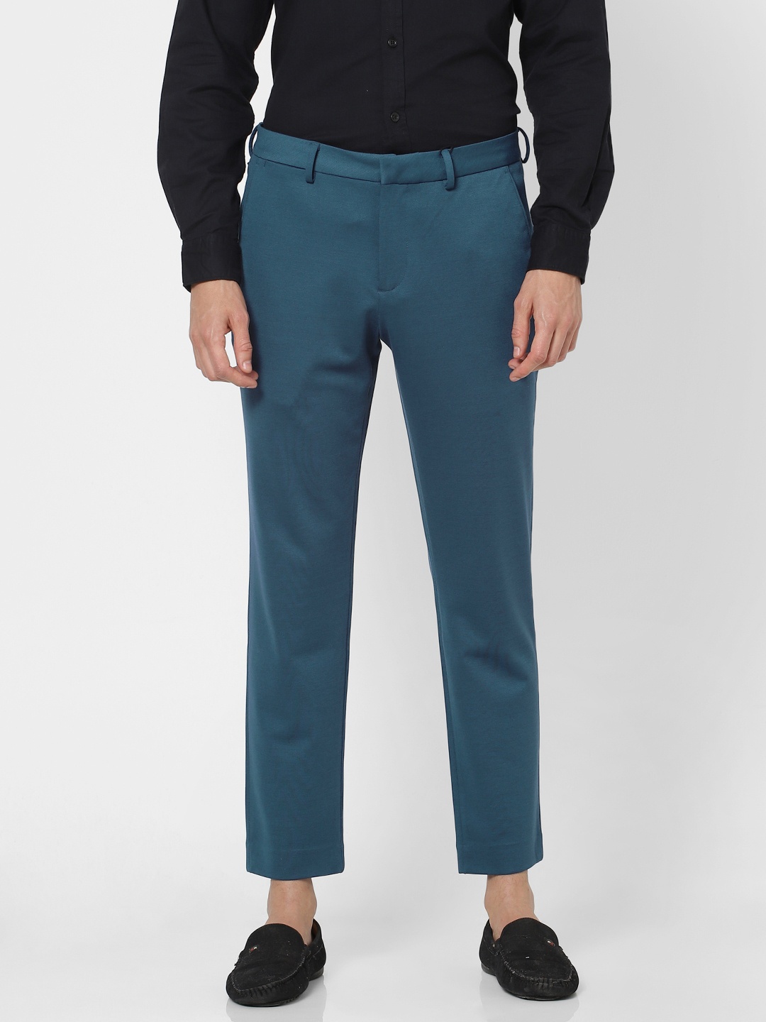 

Jack & Jones Men Teal Blue Slim Fit Solid Regular Cropped Trousers