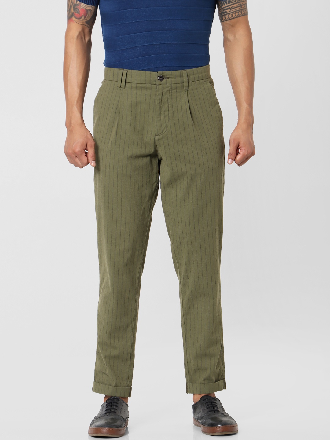 

Jack & Jones Men Olive Green & Black Carrot Ace Regular Fit Striped Regular Trousers