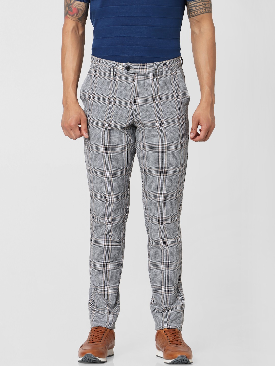 

Jack & Jones Men Grey & Black Slim Fit Checked Regular Trousers