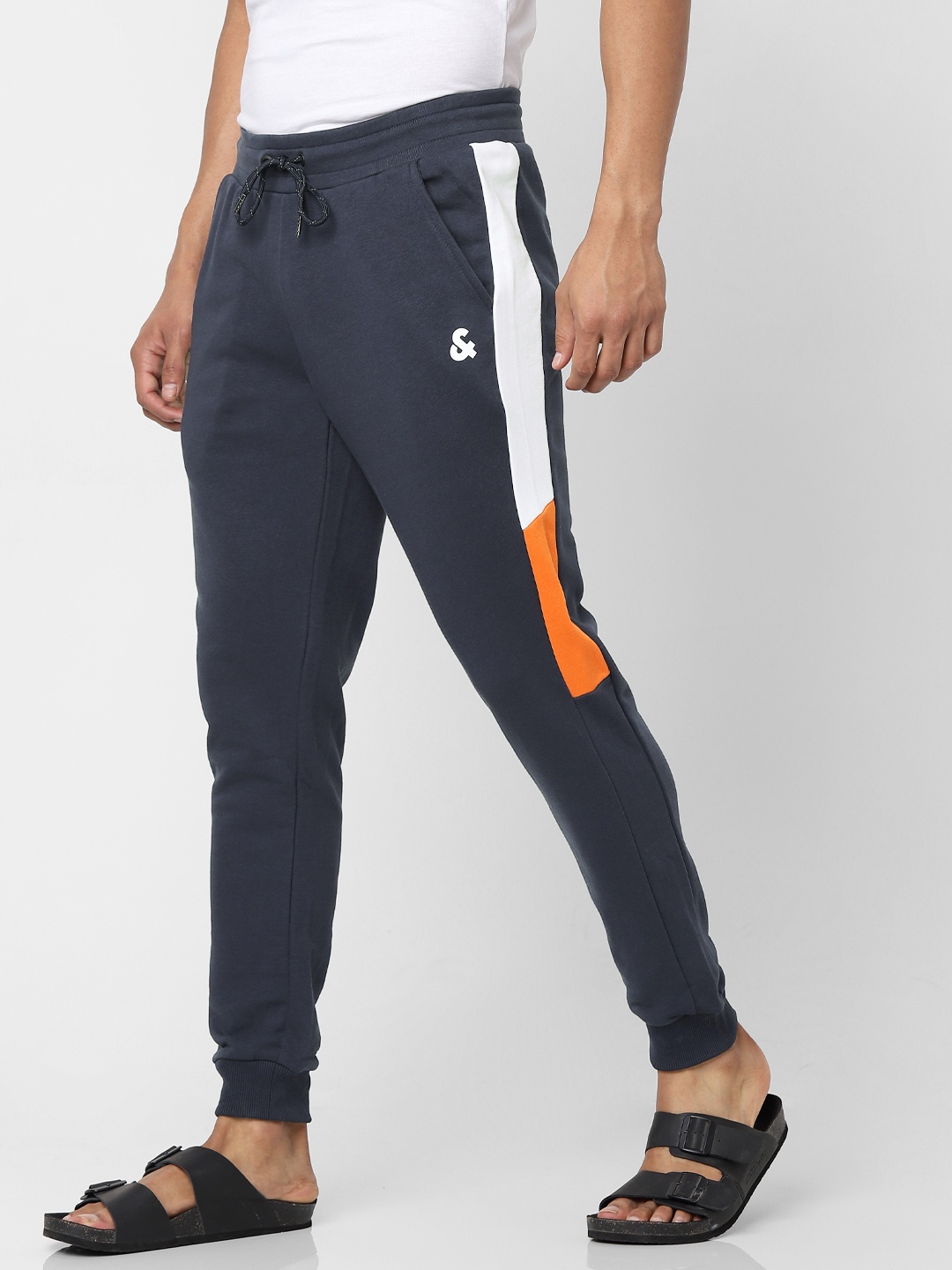 

Jack & Jones Men Navy Blue Regular Fit Solid Joggers