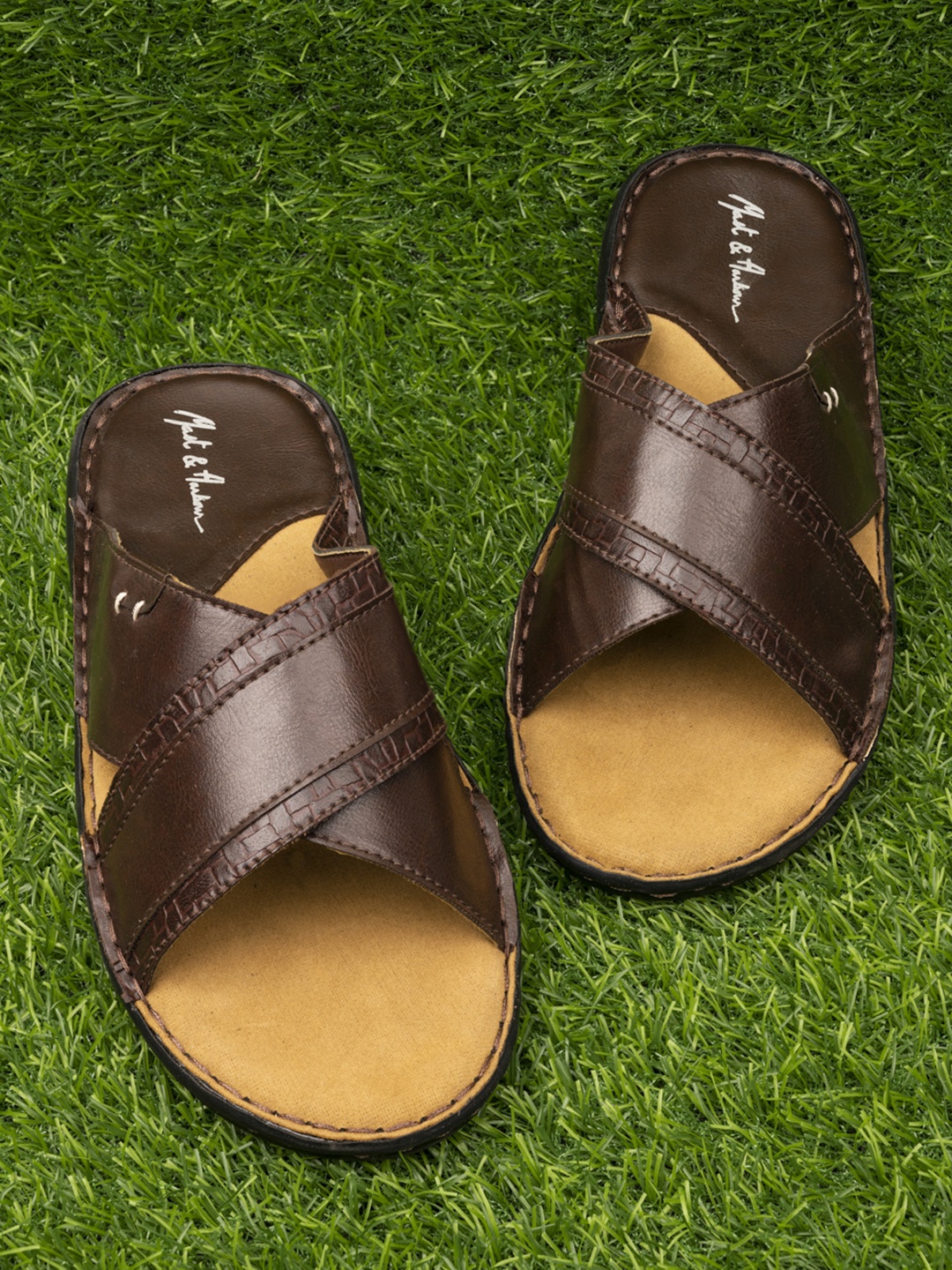 

Mast & Harbour Men Brown Comfort Sandals