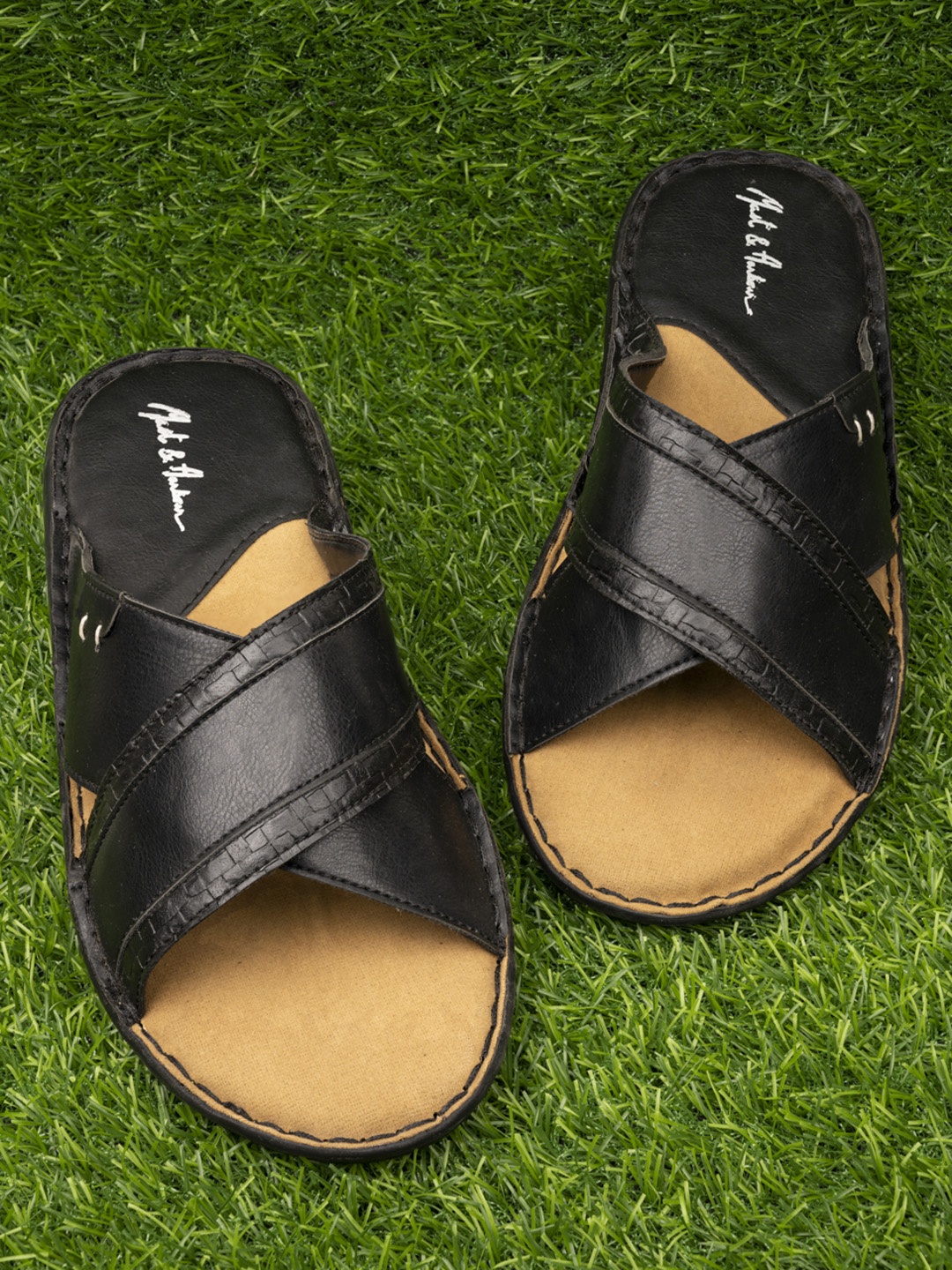 

Mast & Harbour Men Black Comfort Sandals