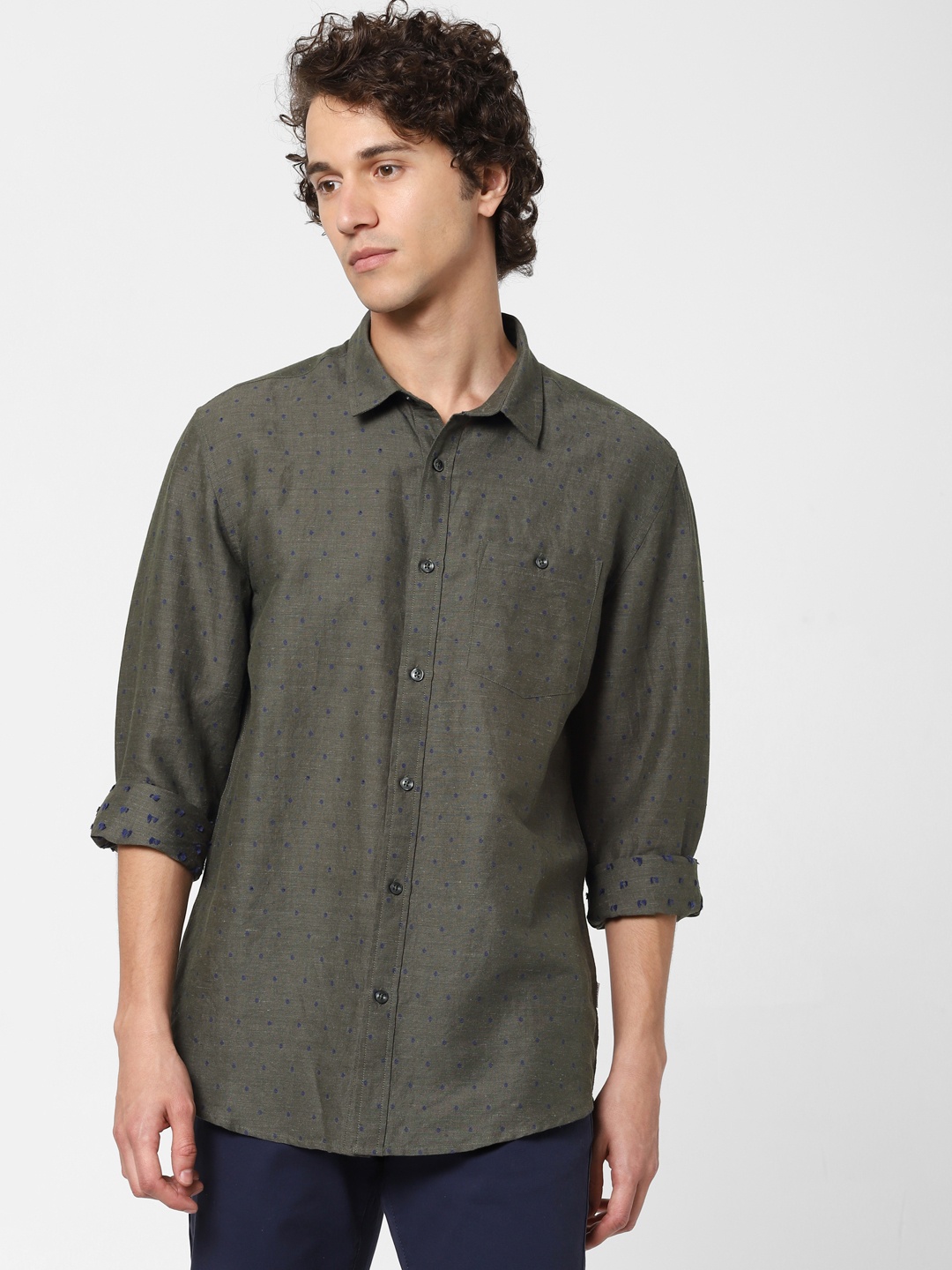 

Jack & Jones Men Green & Navy Blue Regular Fit Self Design Casual Linen Shirt