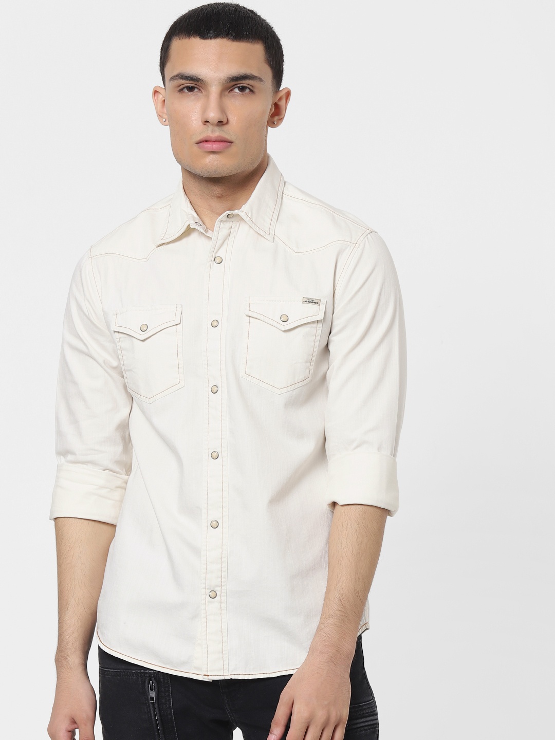 

Jack & Jones Men Off-White Regular Fit Solid Casual Shirt