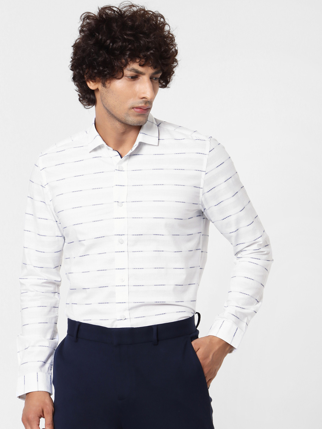 

Jack & Jones Men White & Navy Blue Slim Fit Striped Casual Shirt