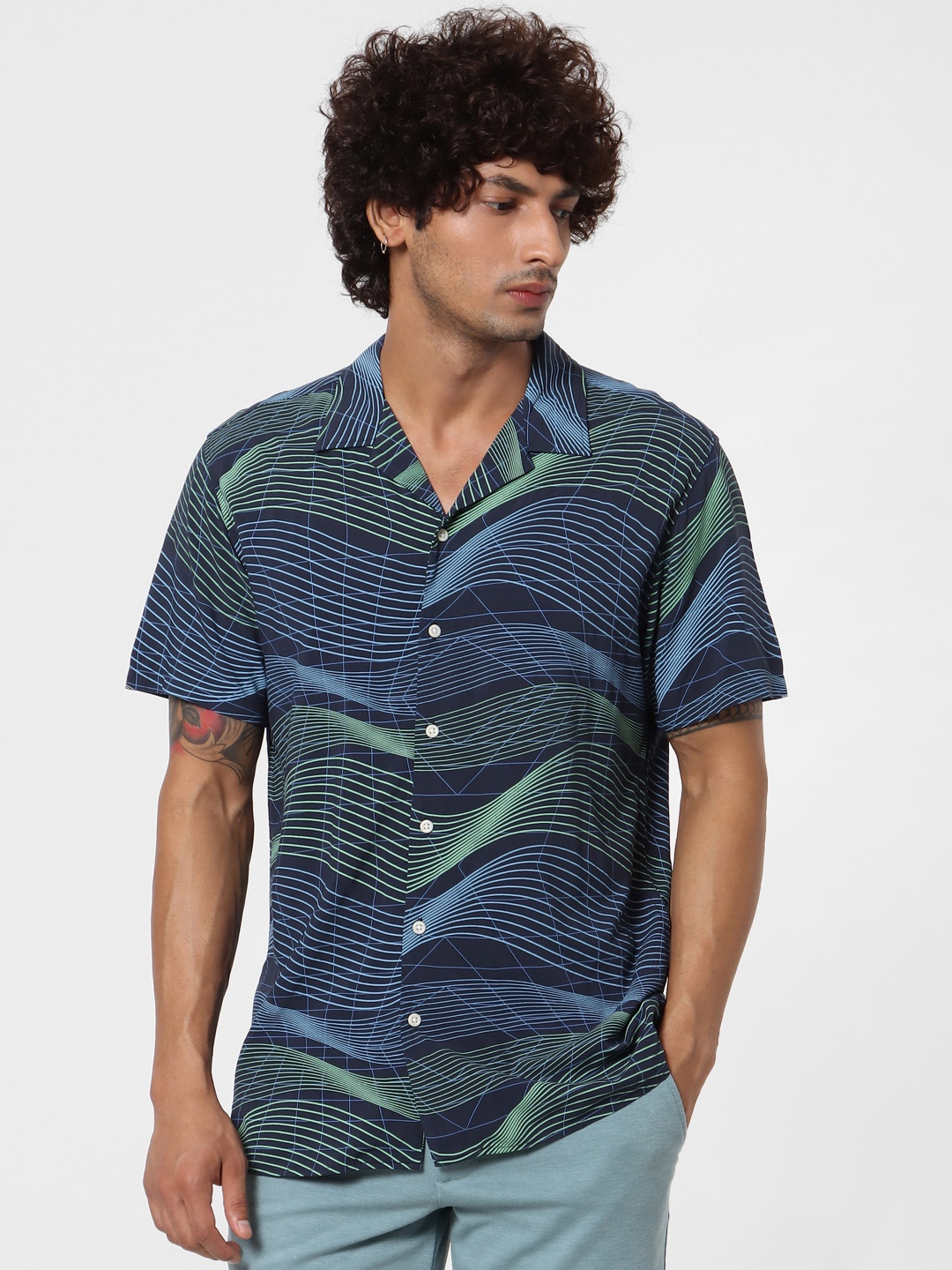 

Jack & Jones Men Blue & Green Regular Fit Striped Casual Shirt