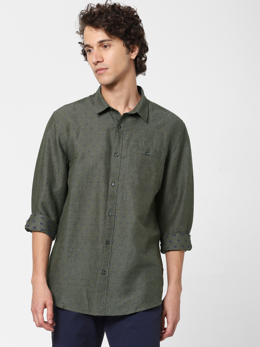 

Jack & Jones Men Olive Green & Blue Regular Fit Self Design Casual Shirt