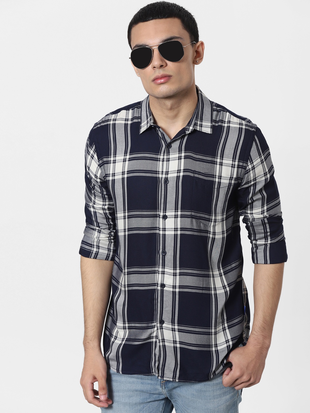 

Jack & Jones Men Navy Blue & White Slim Fit Checked Casual Shirt