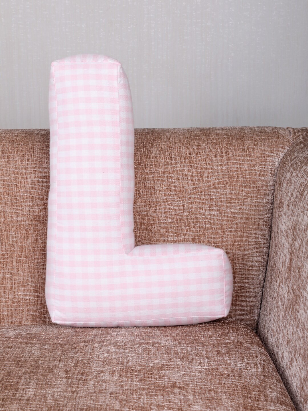 

My Gift Booth Pink & White Checked L-Shaped Cushion with Filler