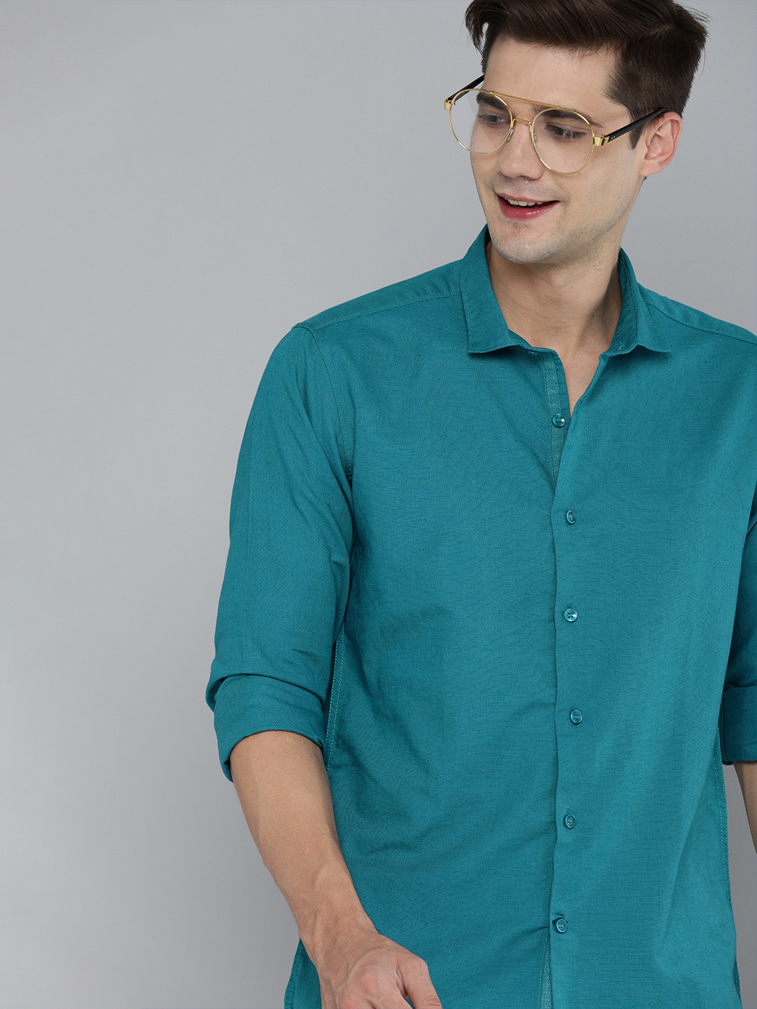 

Mast & Harbour Men Teal Blue Solid Cotton Linen Casual Shirt
