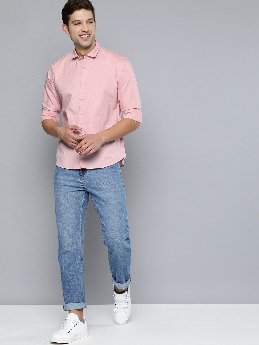 

Mast & Harbour Men Pink Solid Pure Cotton Casual Shirt