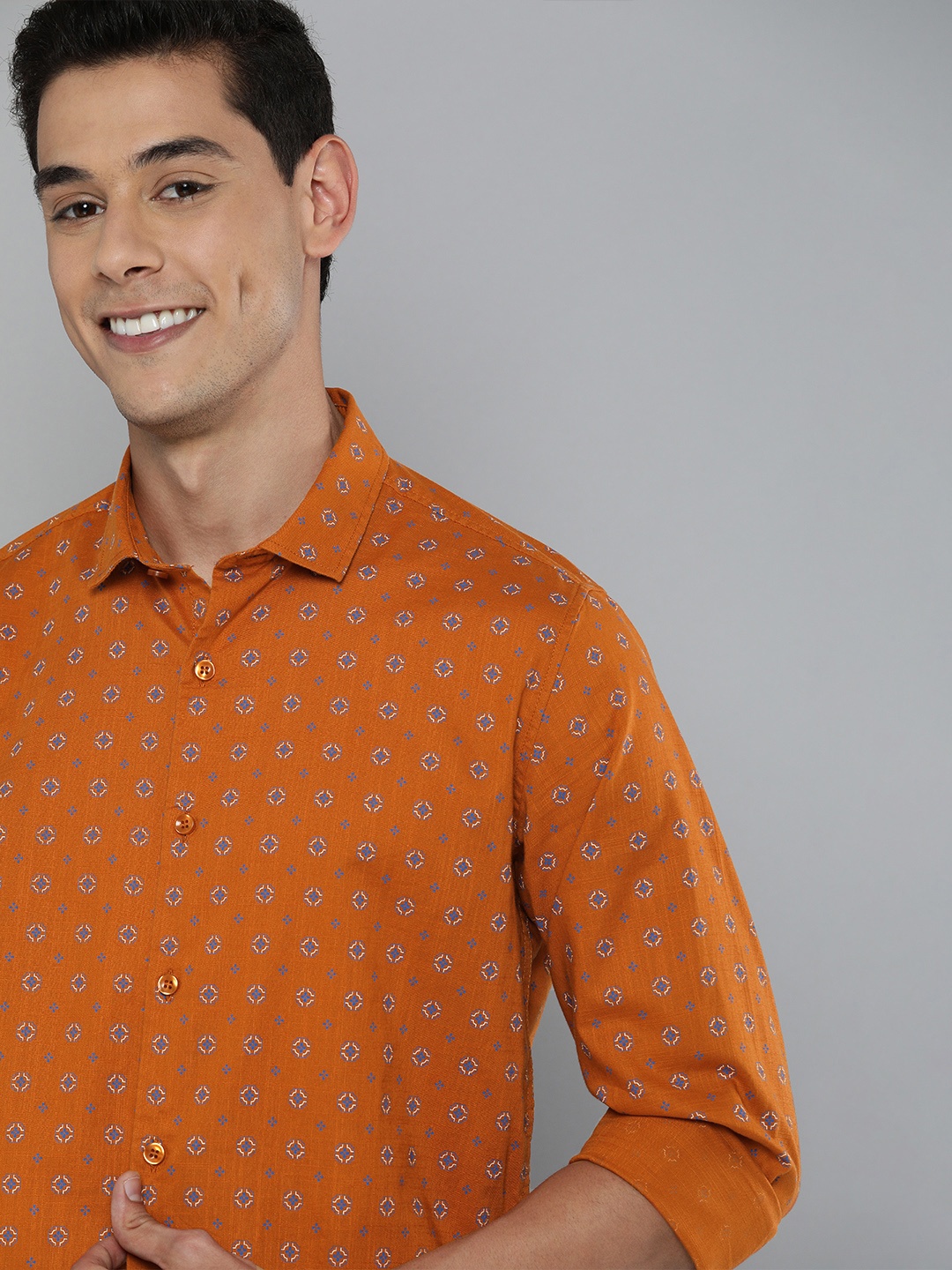 

Mast & Harbour Men Orange Slim Fit Printed Casual Shirt