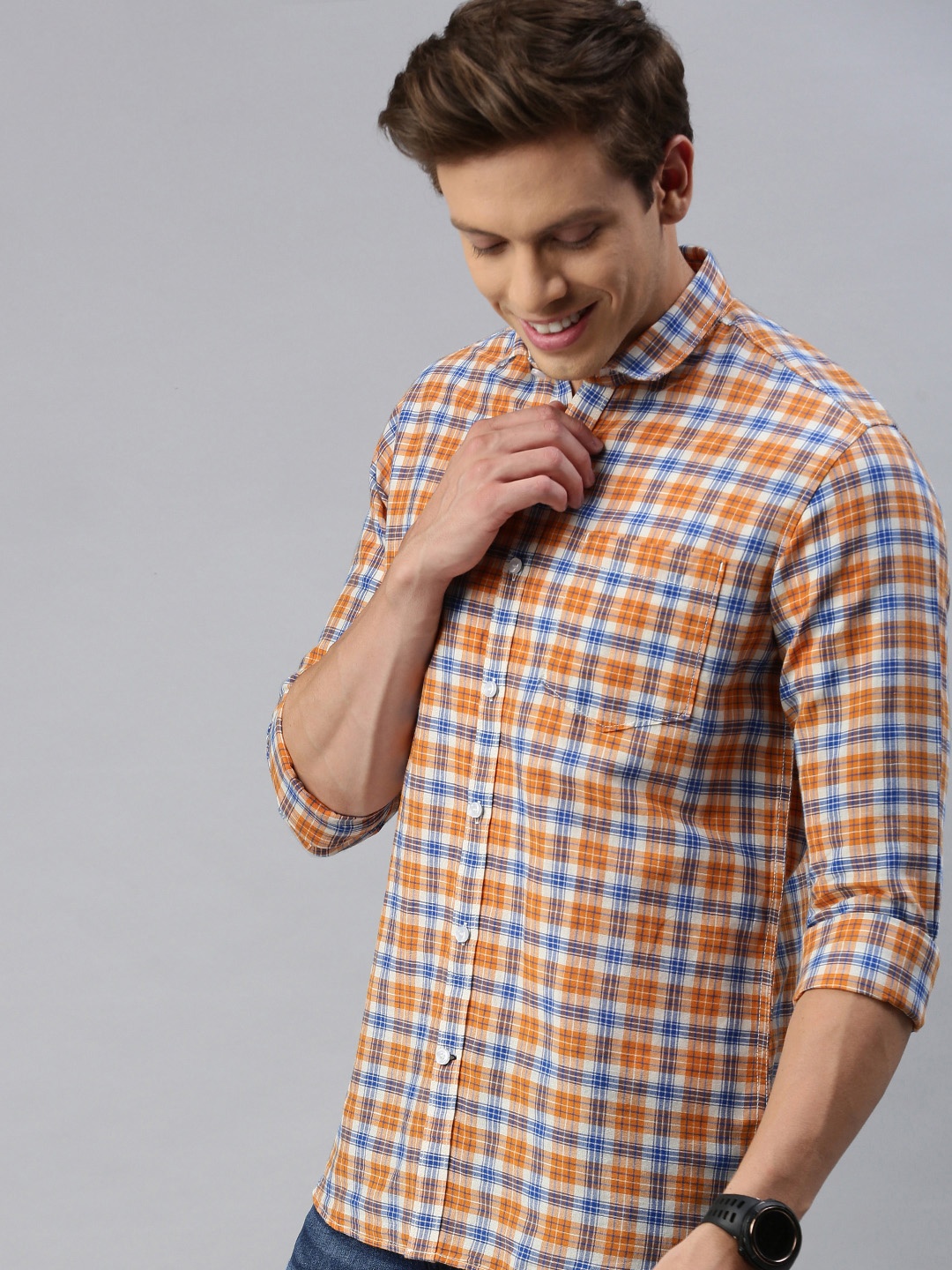

Mast & Harbour Men Orange & Blue Slim Fit Checked Casual Cotton-Linen Shirt
