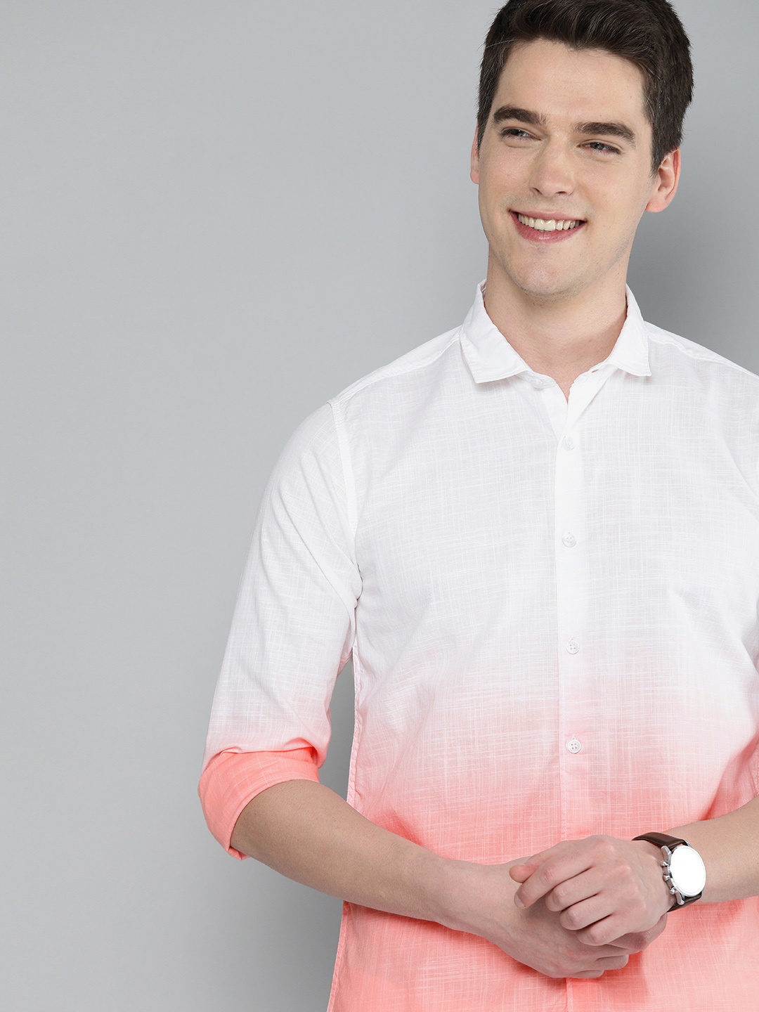 

Mast & Harbour Men White & Red Regular Fit Ombre Dyed Pure Cotton Casual Shirt