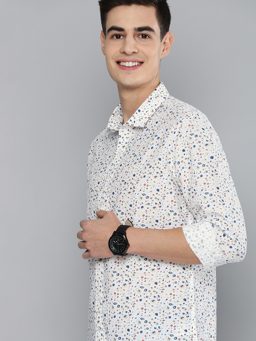

Mast & Harbour Men White Regular Fit Printed Casual Cotton-Linen Shirt