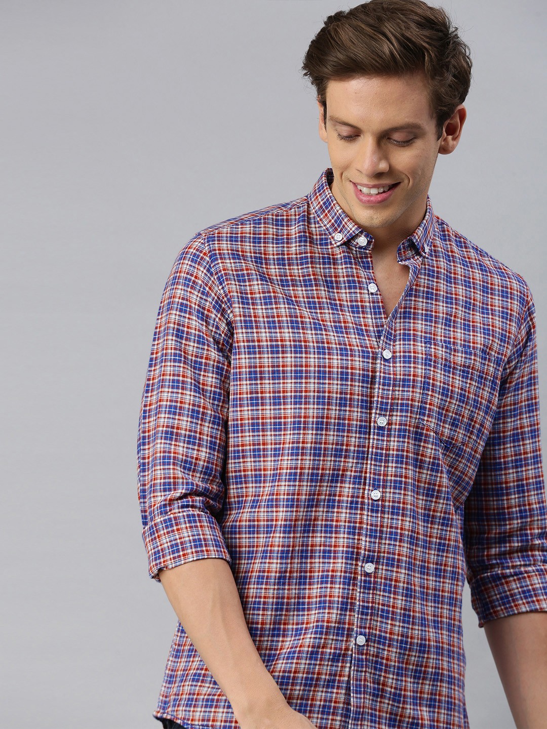 

Mast & Harbour Men Blue & Red Regular Fit Checked Casual Cotton-Linen Shirt
