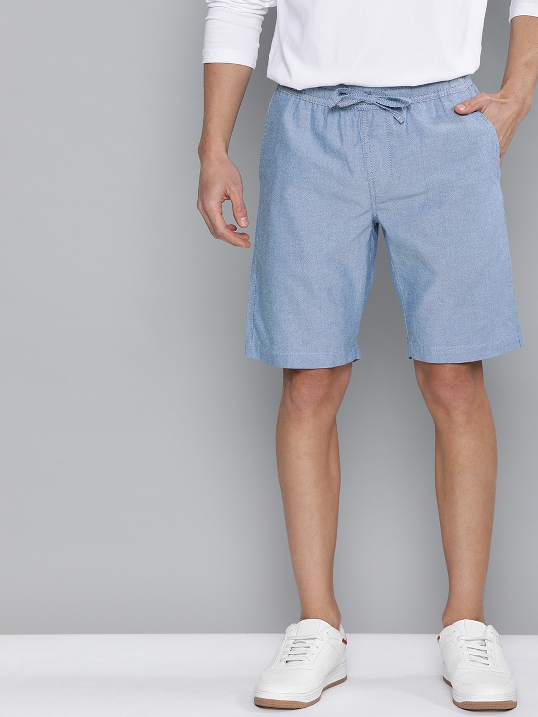 

Mast & Harbour Men Blue Solid Regular Fit Regular Shorts