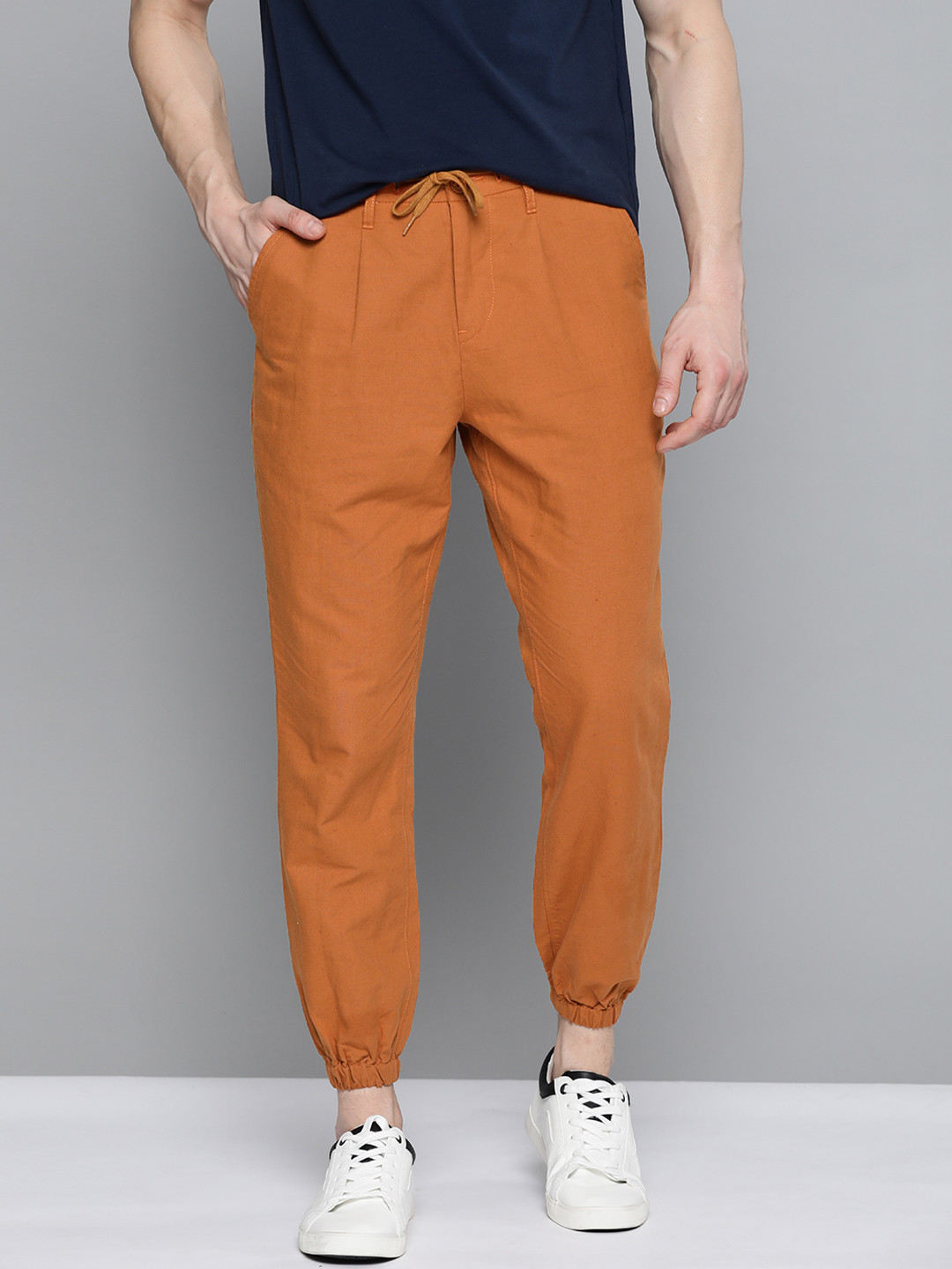 

Mast & Harbour Men Mustard Brown Regular Fit Solid Joggers