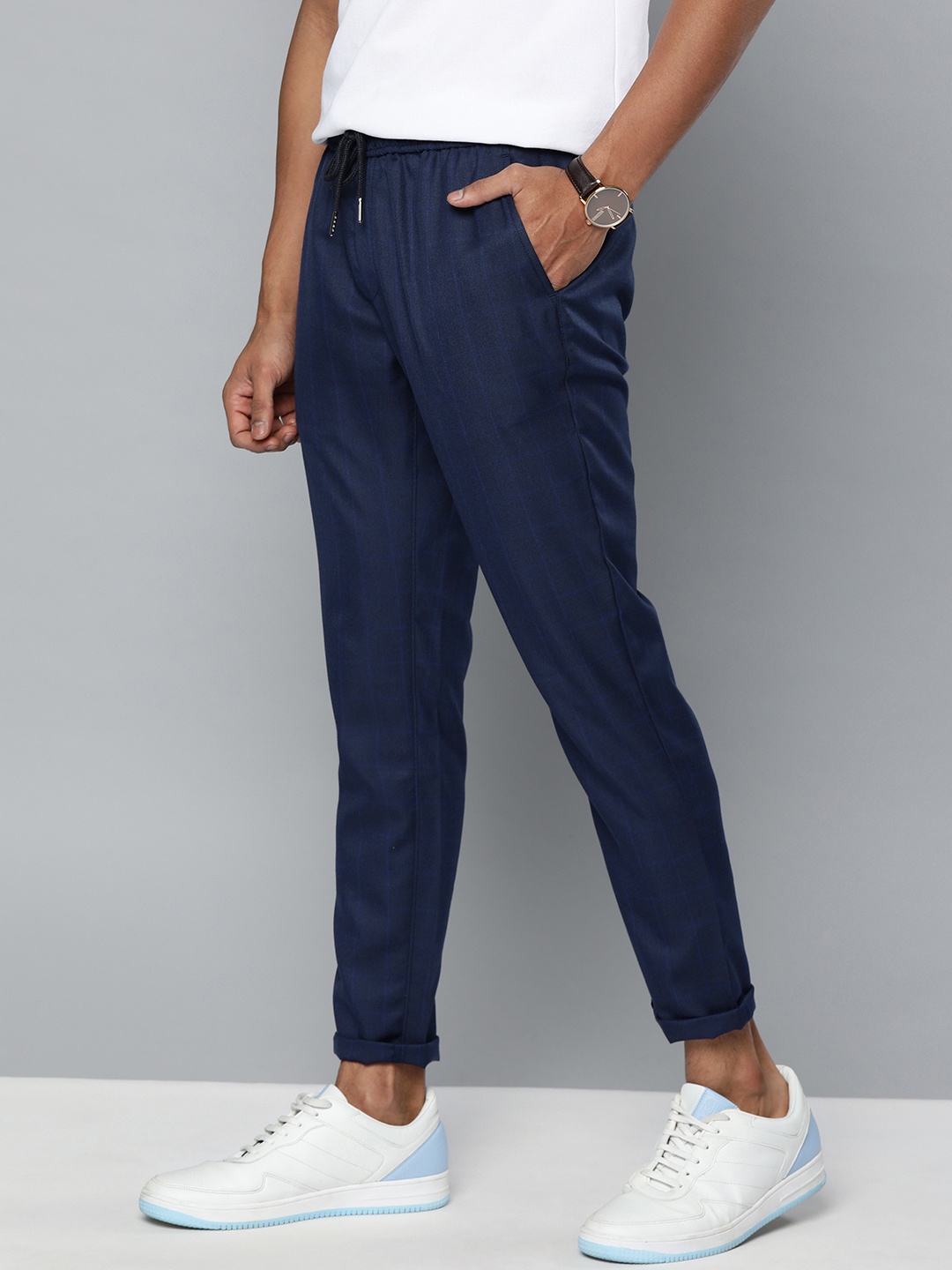 

Mast & Harbour Men Blue Regular Fit Checked Trousers