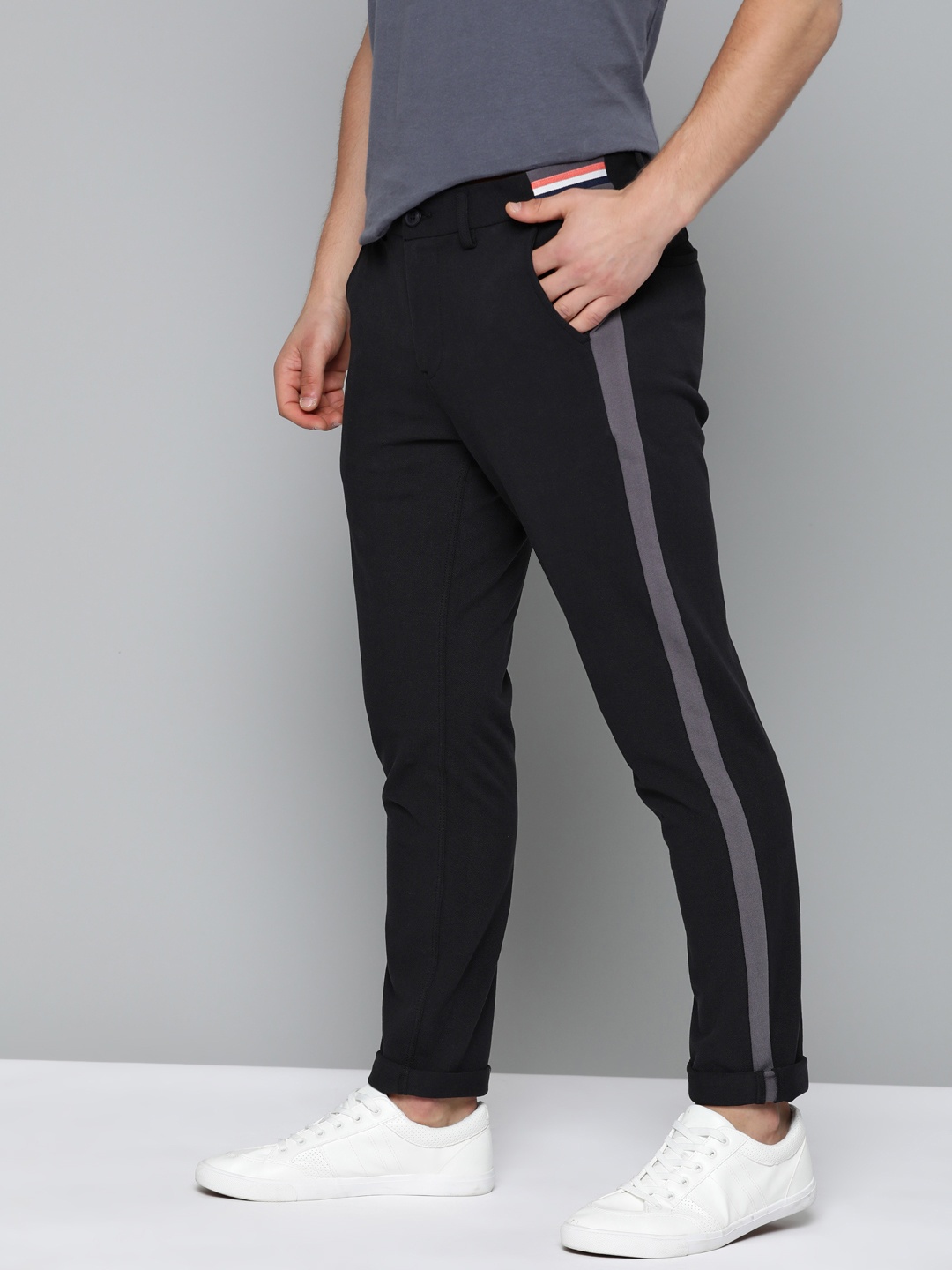 

Mast & Harbour Men Charcoal Pure Cotton Regular Fit Solid Trousers