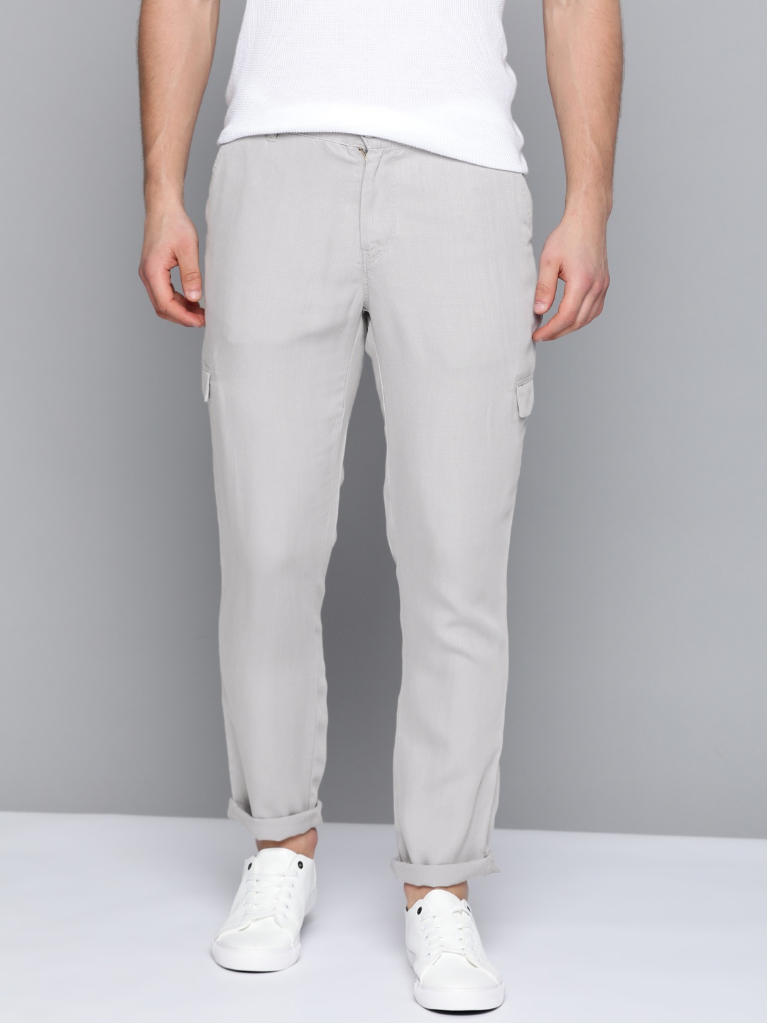 

Mast & Harbour Men Grey Regular Fit Solid Trousers