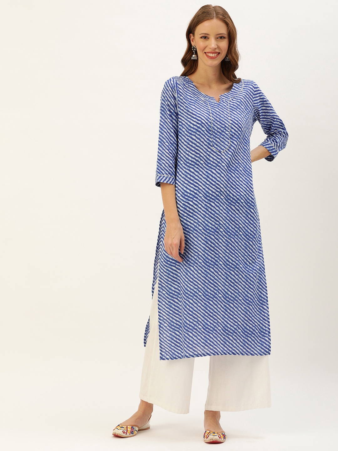 

Rajnandini Women Blue & White Leheriya Striped Straight Kurta