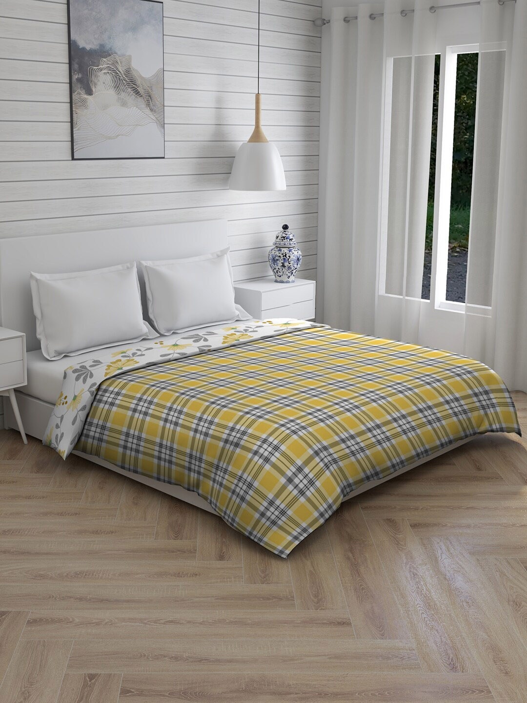 

Layers Yellow & Black Checked AC Room 150 GSM Double Bed Comforter