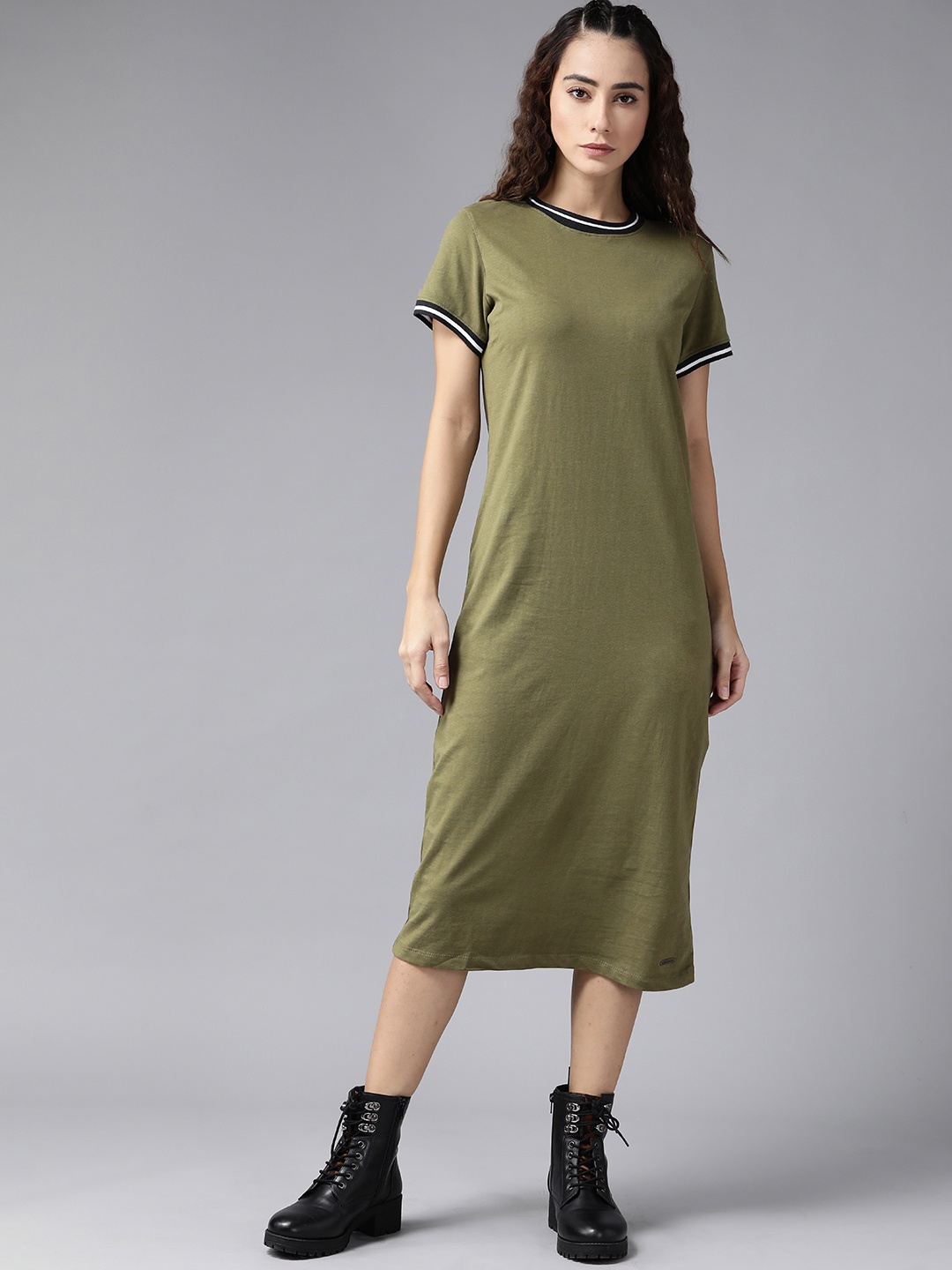 

The Roadster Lifestyle Co Olive Green Pure Cotton Solid T-shirt Midi Dress