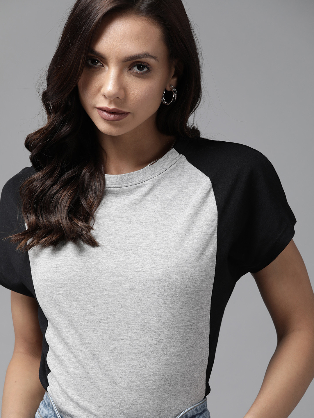 

Roadster Women Grey Melange & Black Colourblocked Pure Cotton T-shirt