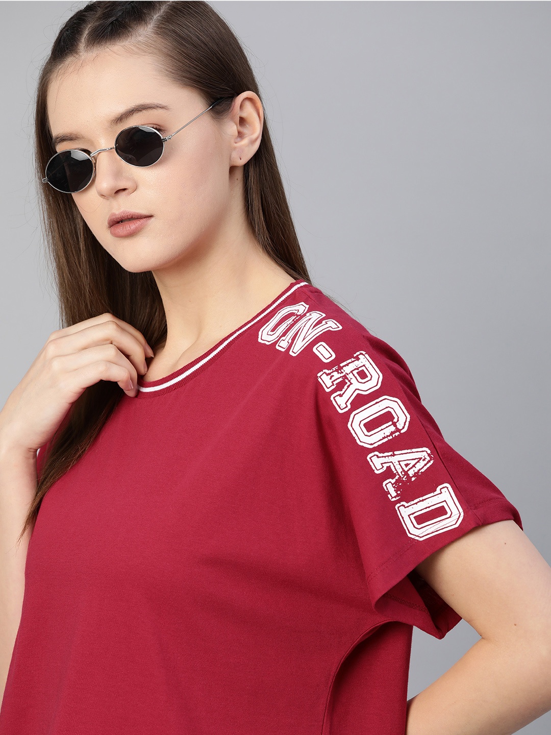 

The Roadster Lifestyle Co Women Magenta Pure Cotton Solid Extended Sleeves Pure Cotton T-shirt