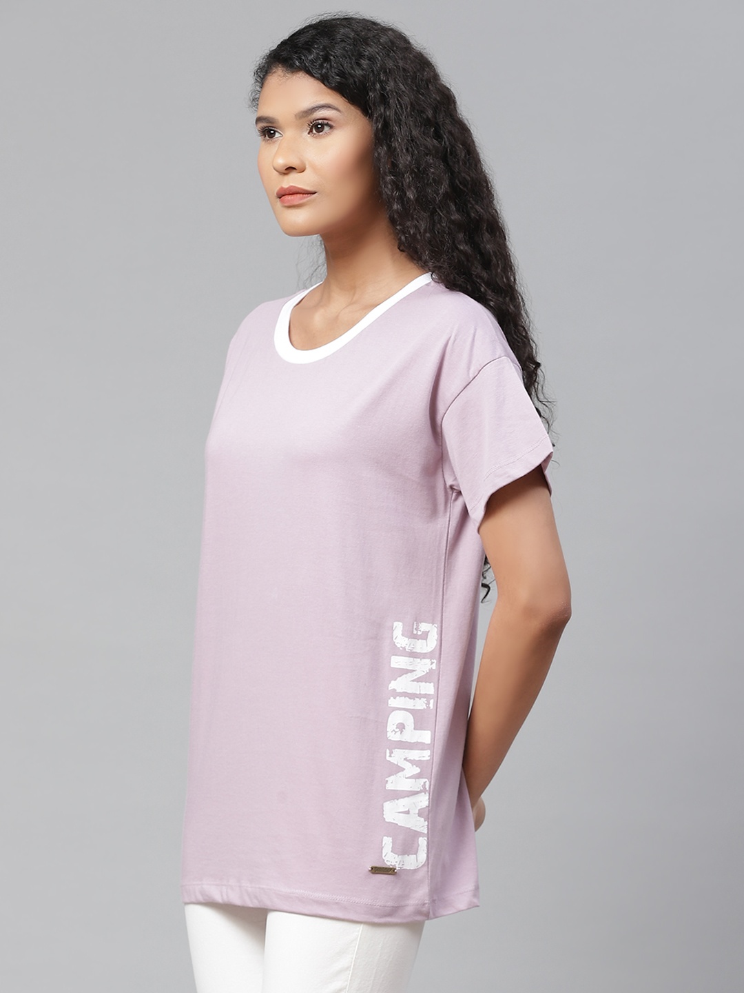 

The Roadster Lifestyle Co Women Mauve Cotton T-shirt