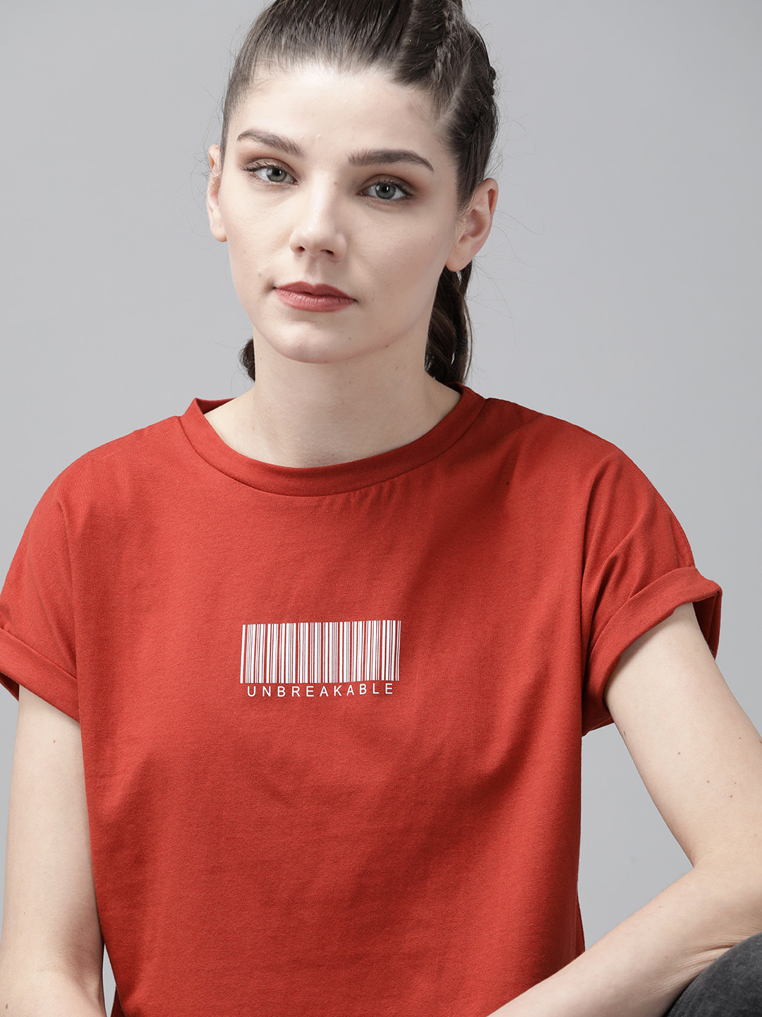 

The Roadster Lifestyle Co Women Rust Red Printed Round Neck Crop Pure Cotton T-shirt