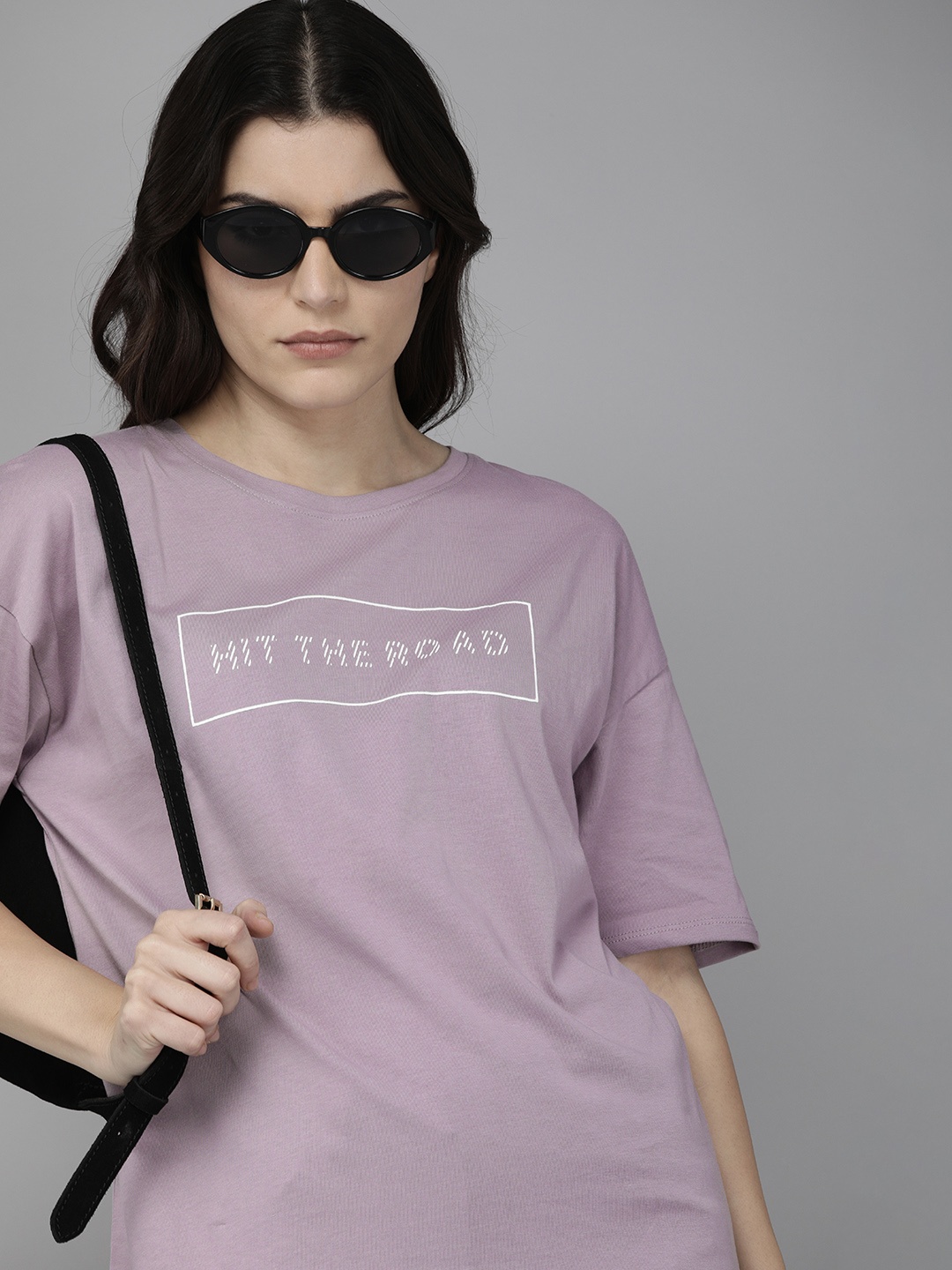 

The Roadster Lifestyle Co Women Lavender Typography Printed Drop-Shoulder Sleeves Pure Cotton T-shirt