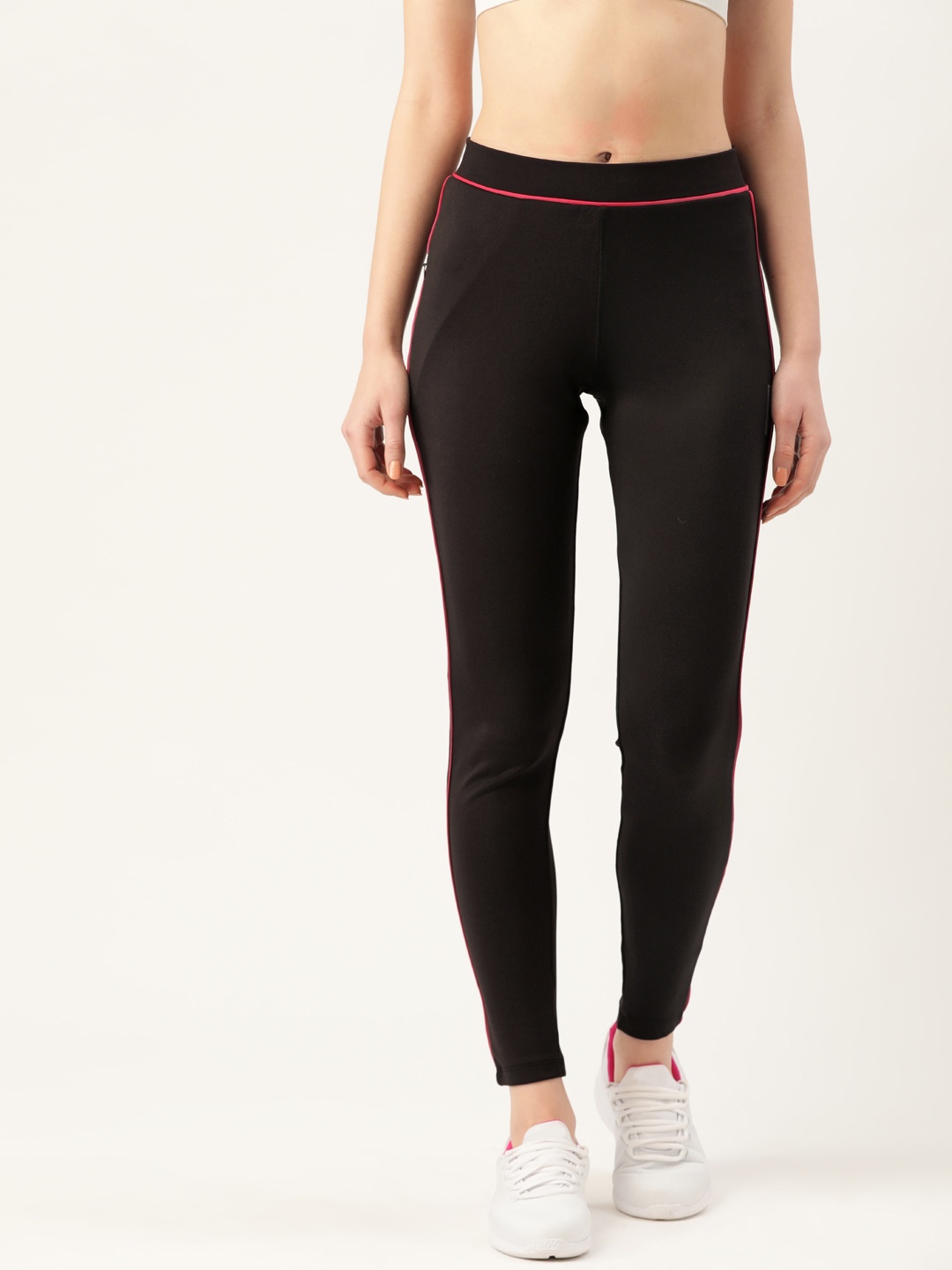 

Sweet Dreams Women Black Solid Workout Cropped Track Pants