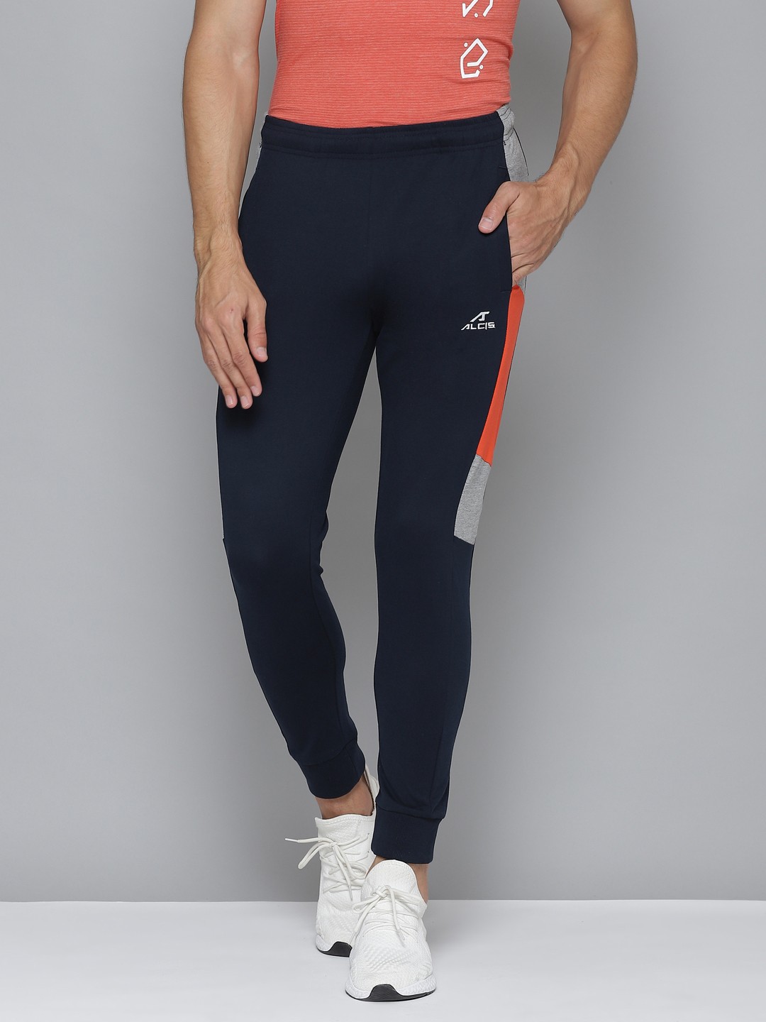 

Alcis Men Navy Blue Solid Regular Fit Joggers