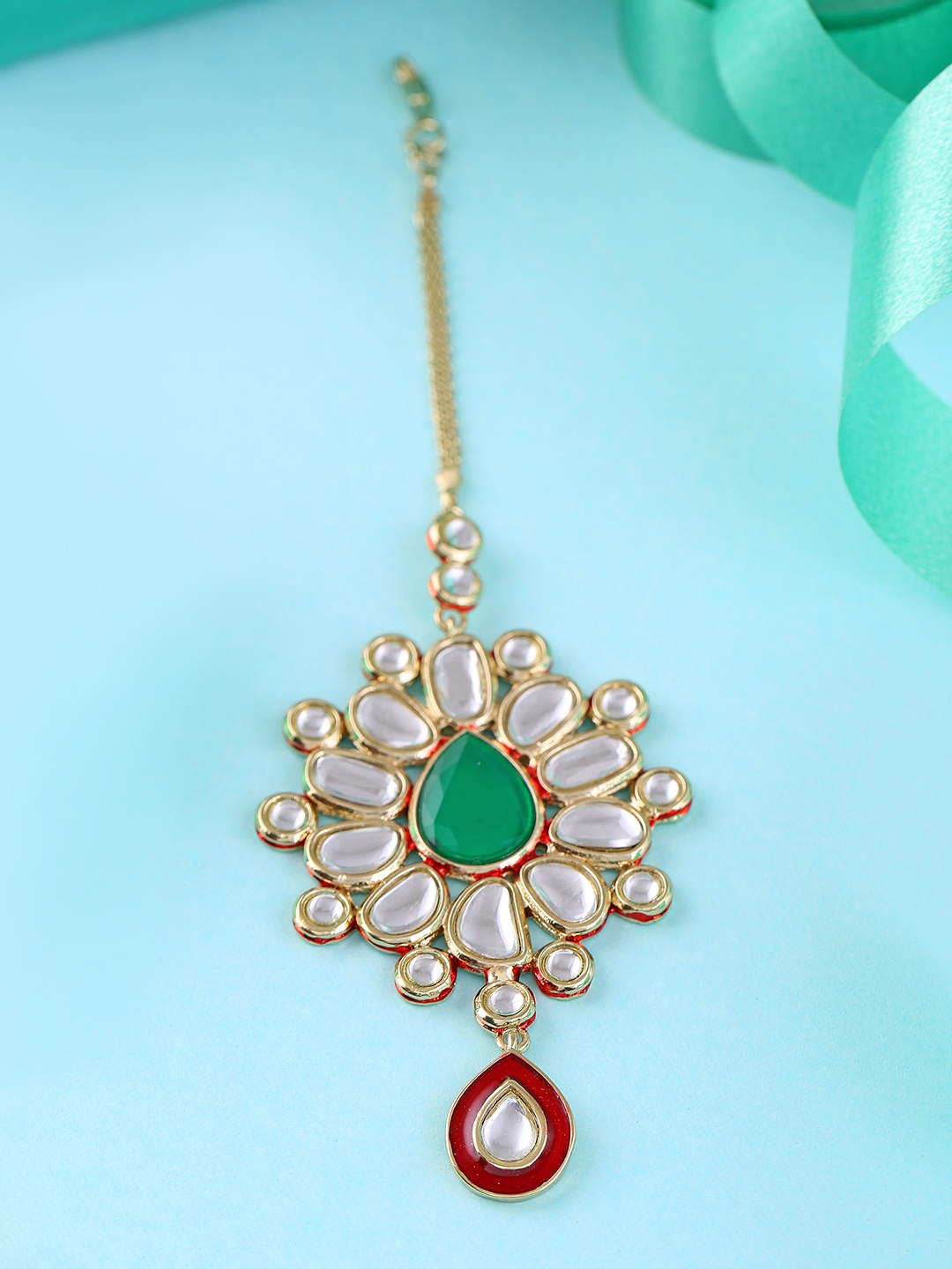 

Estele Gold-Plated & Green Kundan Studded Handcrafted Maang Tikka