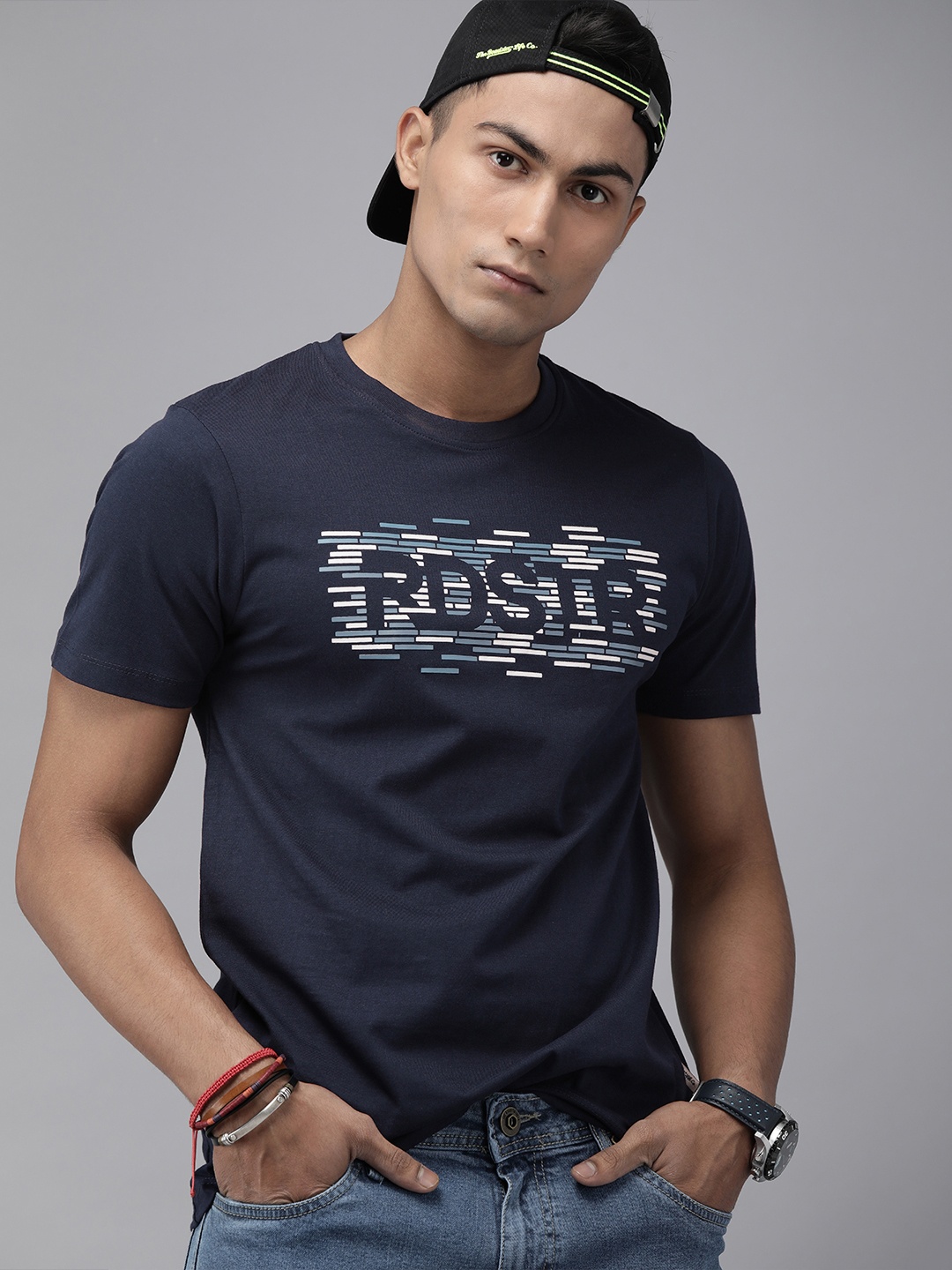 

The Roadster Lifestyle Co Men Navy Blue Printed Round Neck Pure Cotton T-shirt