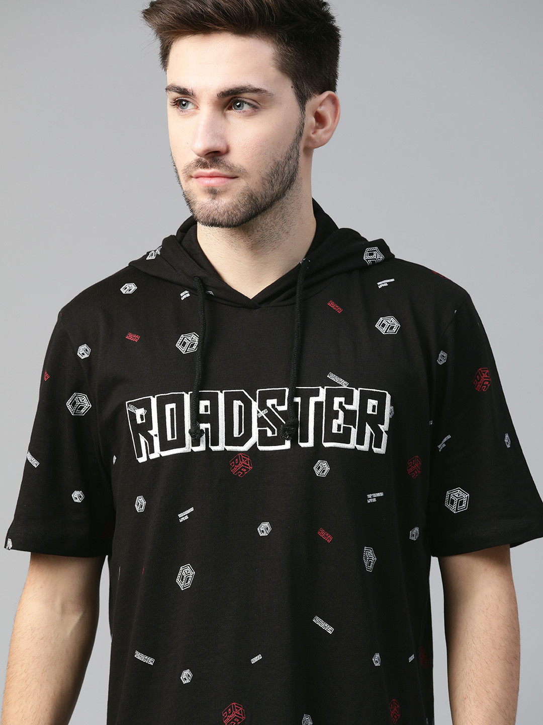 

The Roadster Lifestyle Co Men Black Pure Cotton Printed Hooded Loose Longline Pure Cotton T-shirt