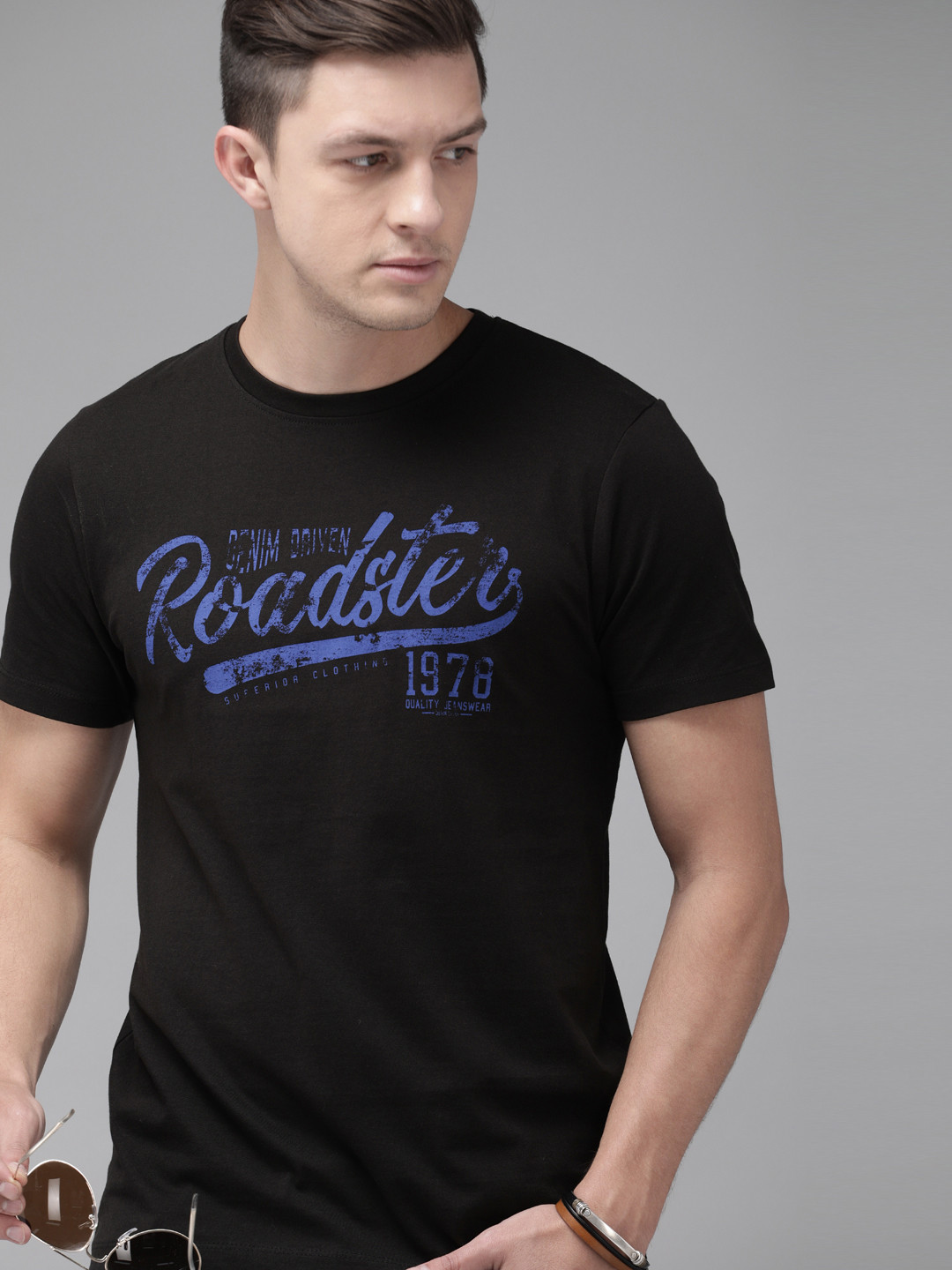 

The Roadster Lifestyle Co Men Black Printed Round Neck Pure Cotton T-shirt